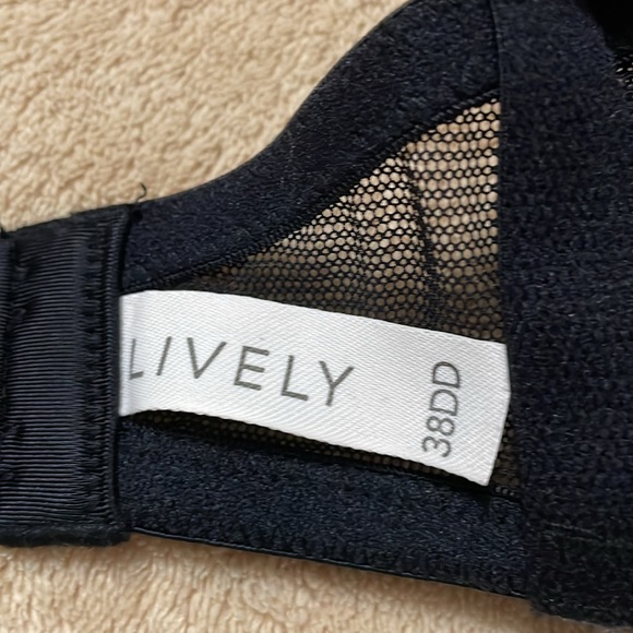 Lively Bras - Picture 5 of 10